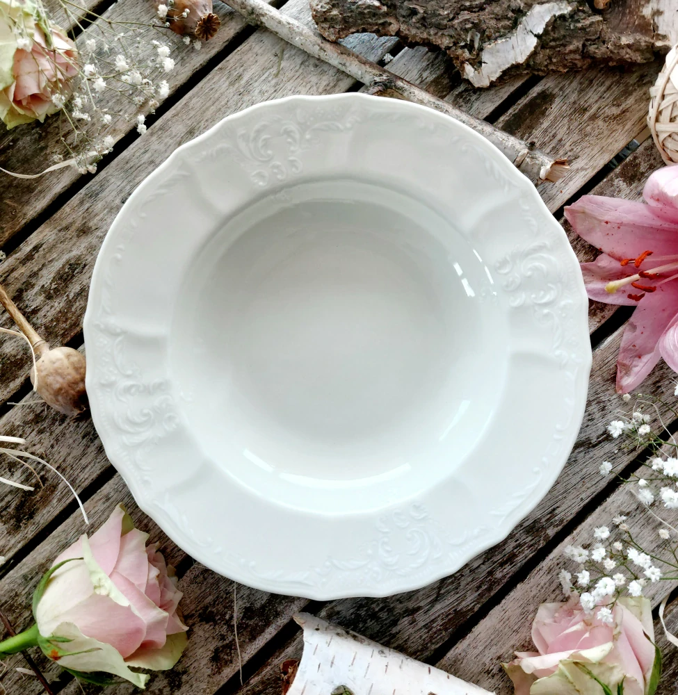 BERNADOTTE IVORY talíř hluboký 23 cm, slonová kost. Thun 1794