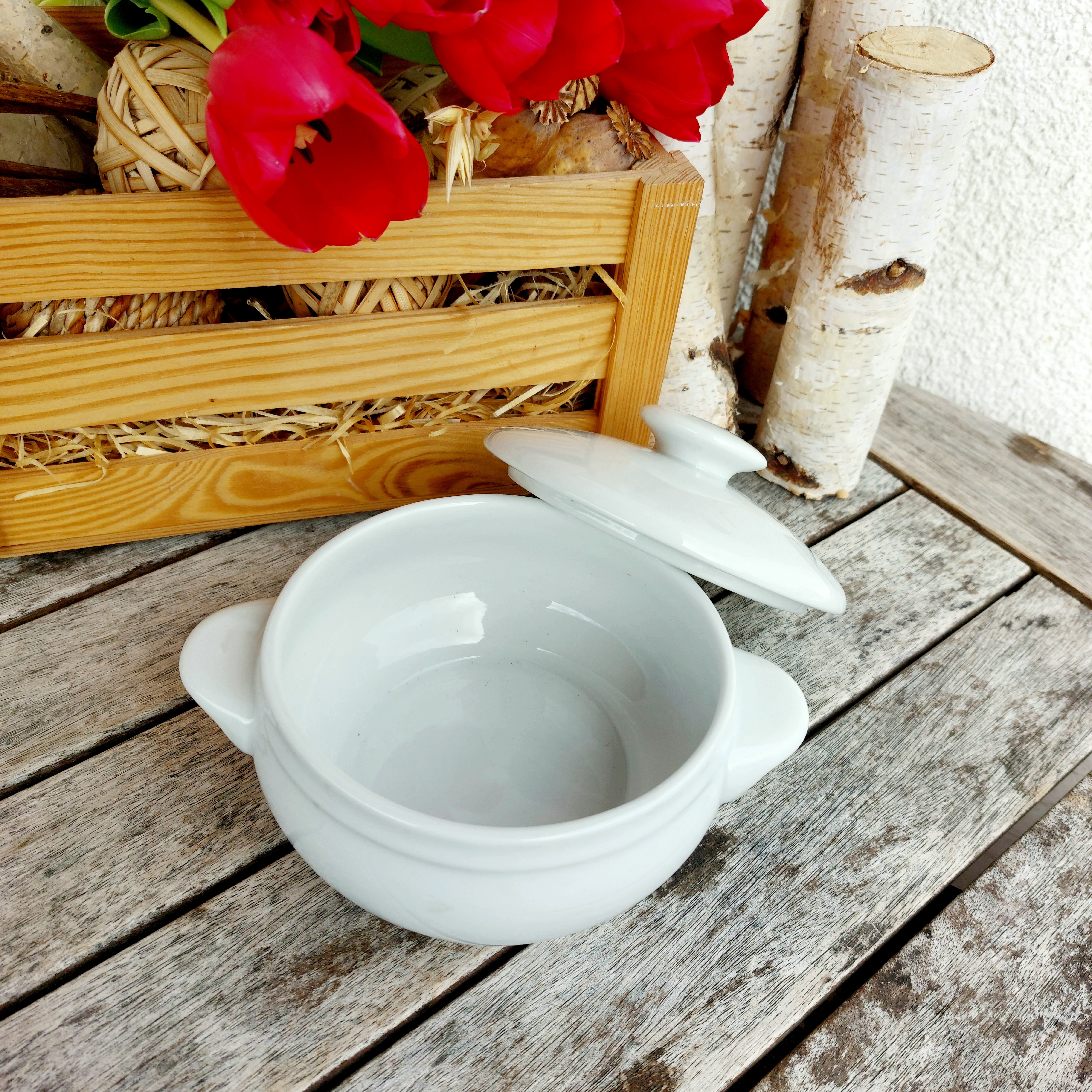 JOSEFINE šálek na polévku  s víčkem, bílý, G. Benedikt 1882