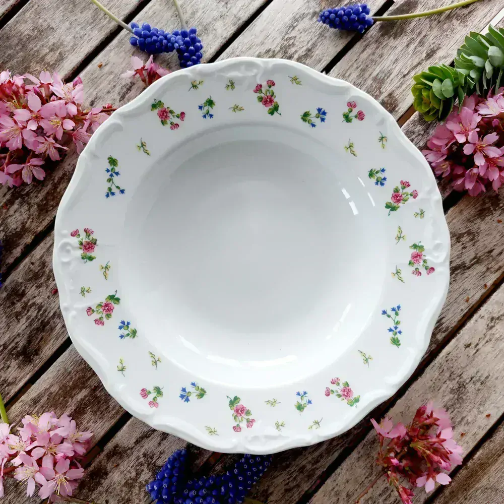 MARIE LOUISE talíř hluboký 23 cm, luční květy, Thun 1794