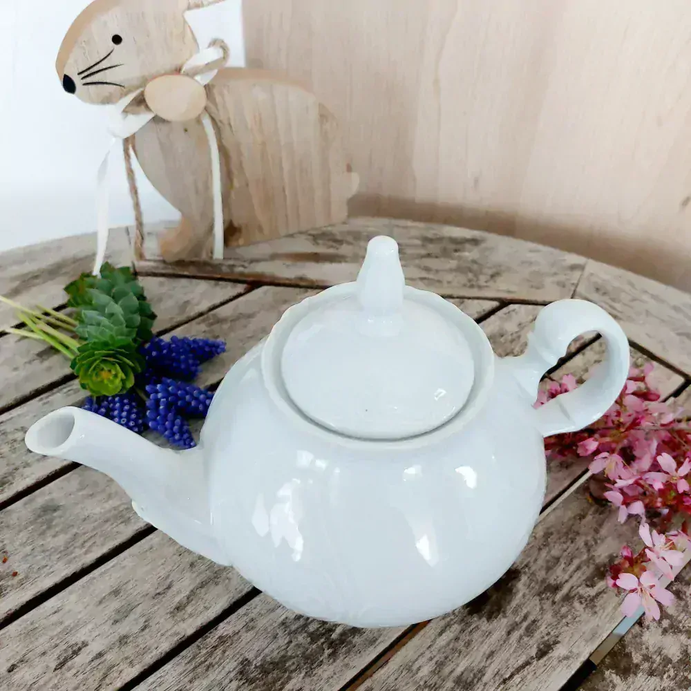 BERNADOTTE konvice čajová 1200 ml, bílá, Thun 1794