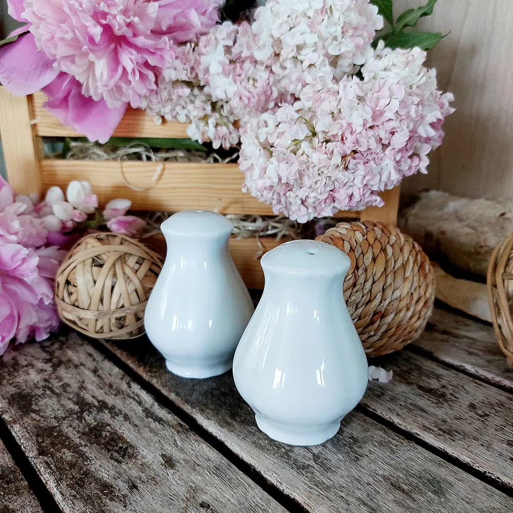 VERONA slánka a pepřenka, bílá, G. Benedikt 1882