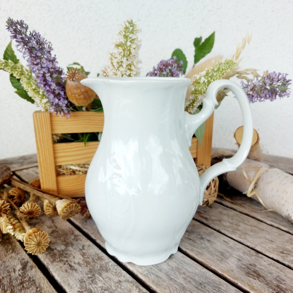 BERNADOTTE mlékovka 1000 ml, bílá, Thun 1794