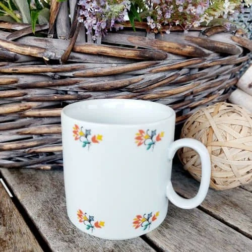 LUCAS hrnek 270 ml, drobné kytičky, Český porcelán Dubí