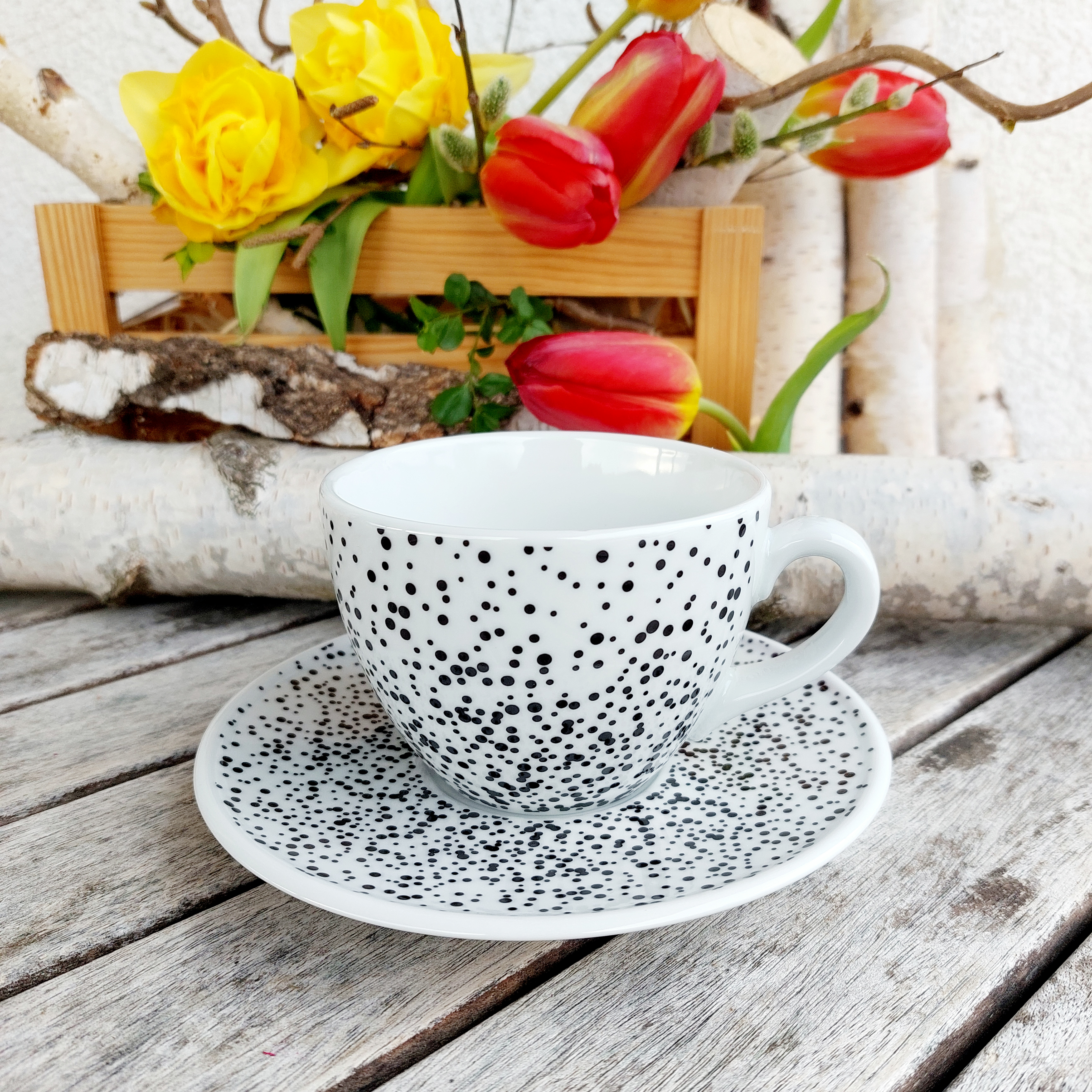 MILADA šálek 250 ml s podšálkem, černé tečky, Český porcelán Dubí