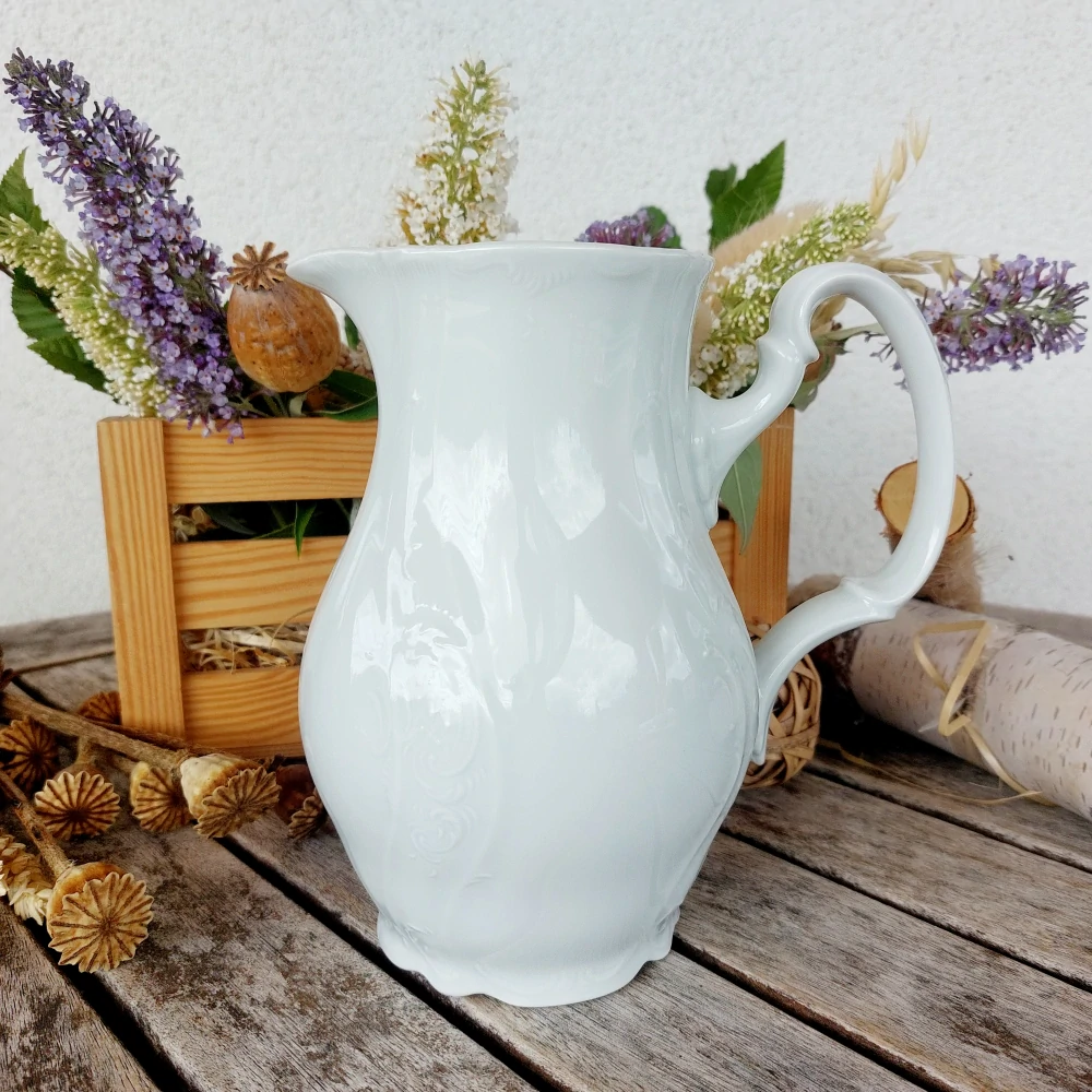 BERNADOTTE mlékovka 1000 ml, bílá, Thun 1794