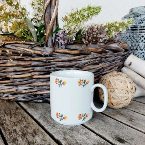 LUCAS hrnek 270 ml, drobné kytičky, Český porcelán Dubí