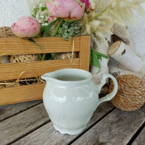 BERNADOTTE IVORY mlékovka 250 ml, slonová kost, Thun 1794