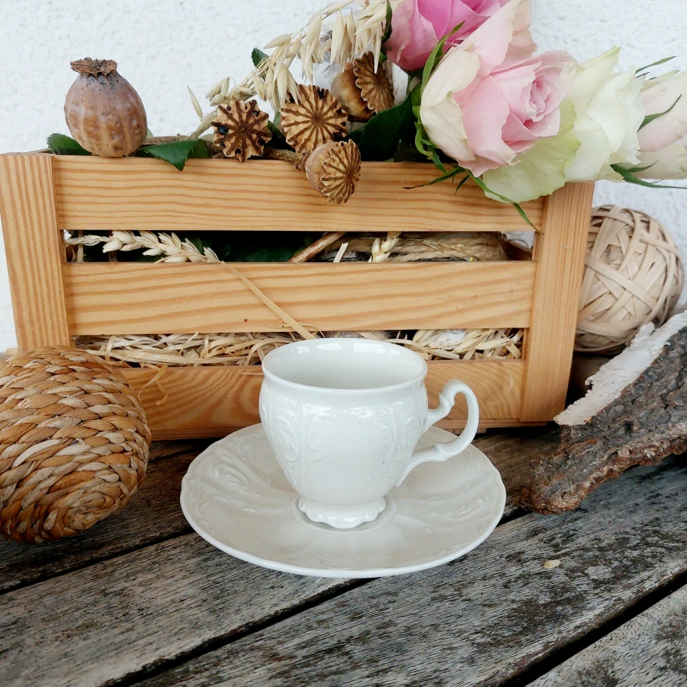 BERNADOTTE IVORY šálek vysoký 90 ml, slonová kost, Thun 1794