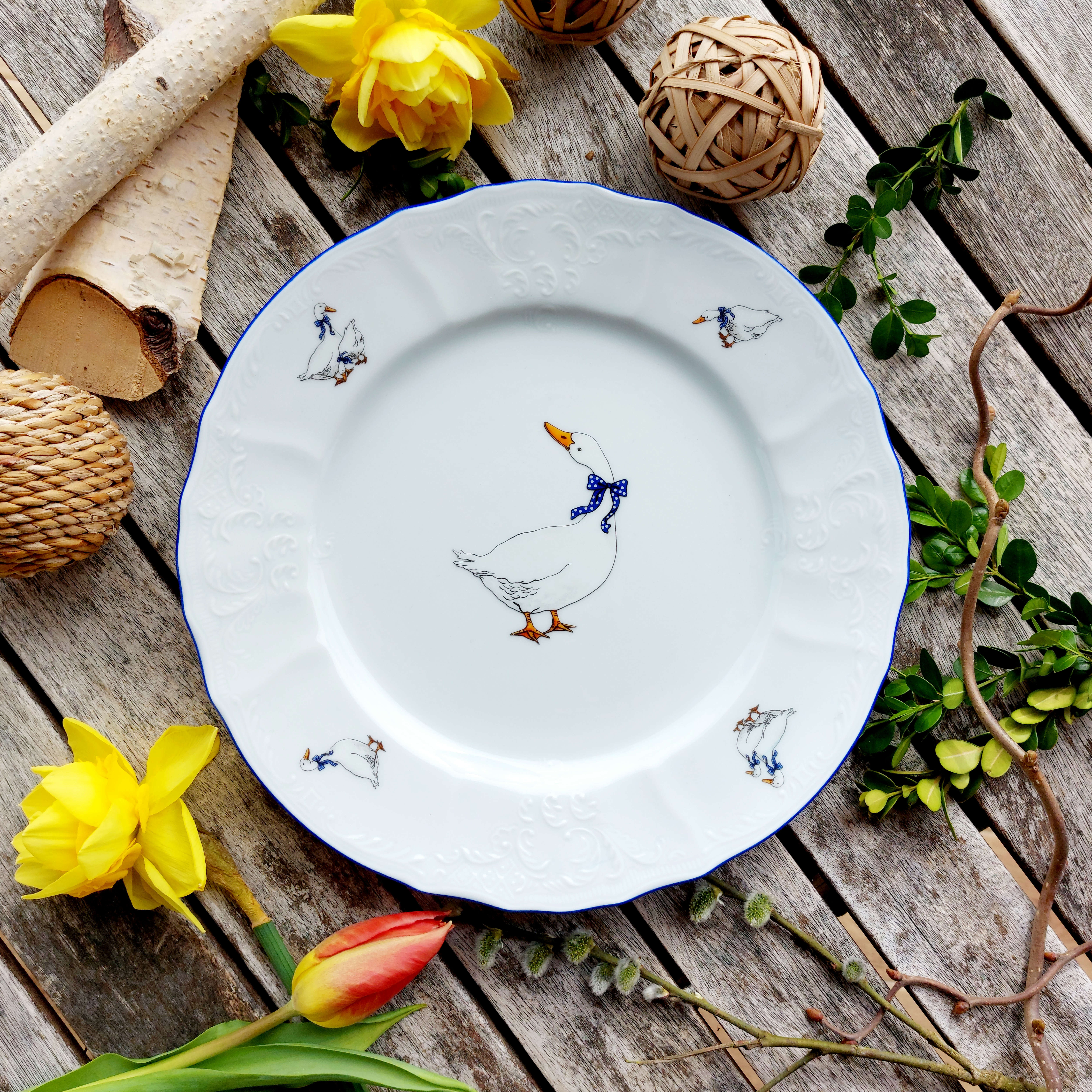 BERNADOTTE talíř mělký 25 cm, husy a modrá linka, Thun 1794