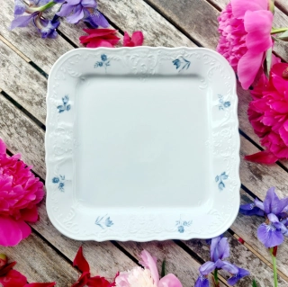 BERNADOTTE podnos 4-hranný 26 cm, modrá květina, Thun 1794