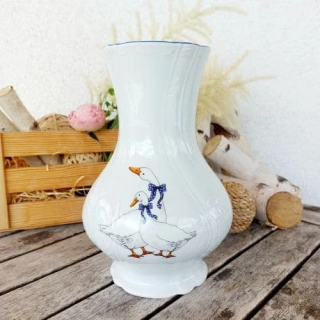 BERNADOTTE váza 23 cm, husy a modrá linka, Thun 1794