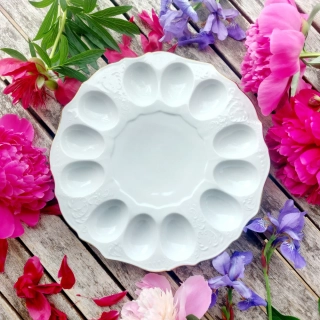 BERNADOTTE talíř na vejce 12 ks, zlatá linka, Thun 1794